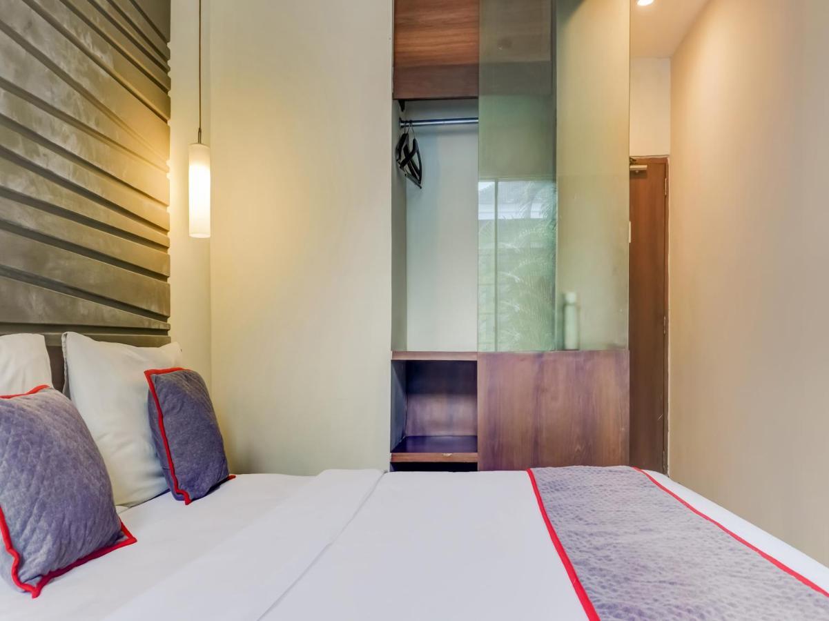 Townhouse Oak Hotel Grand Cikarang Exterior foto