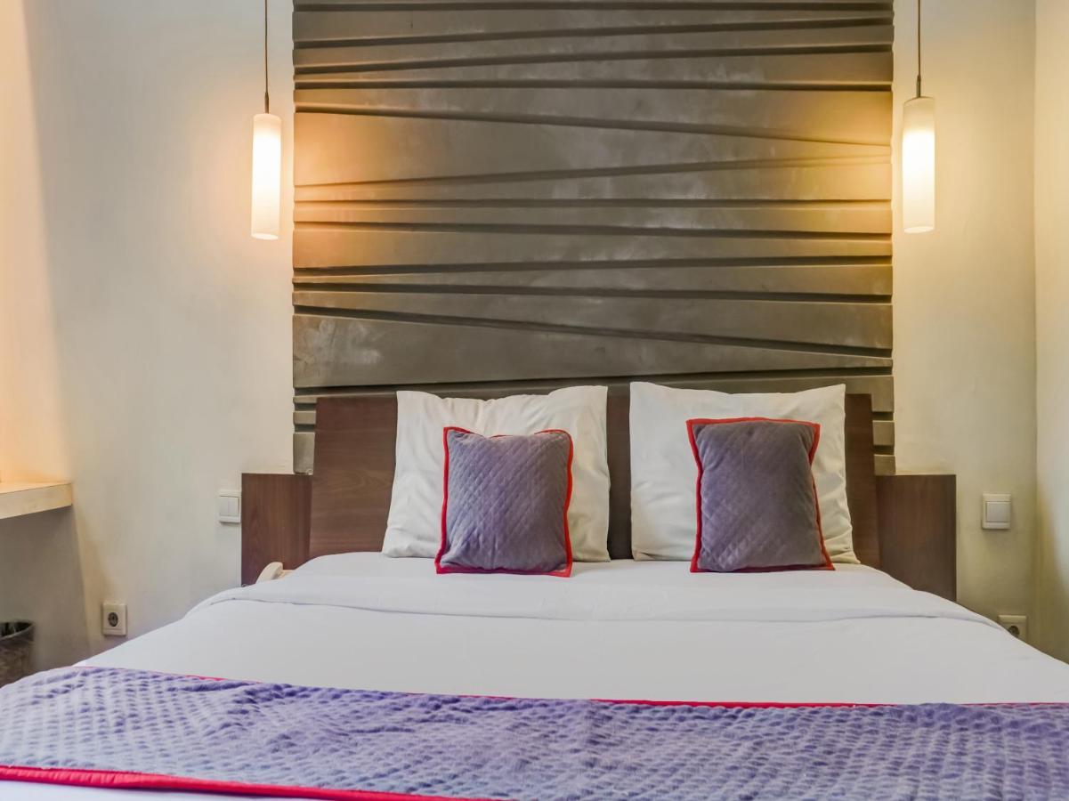 Townhouse Oak Hotel Grand Cikarang Exterior foto