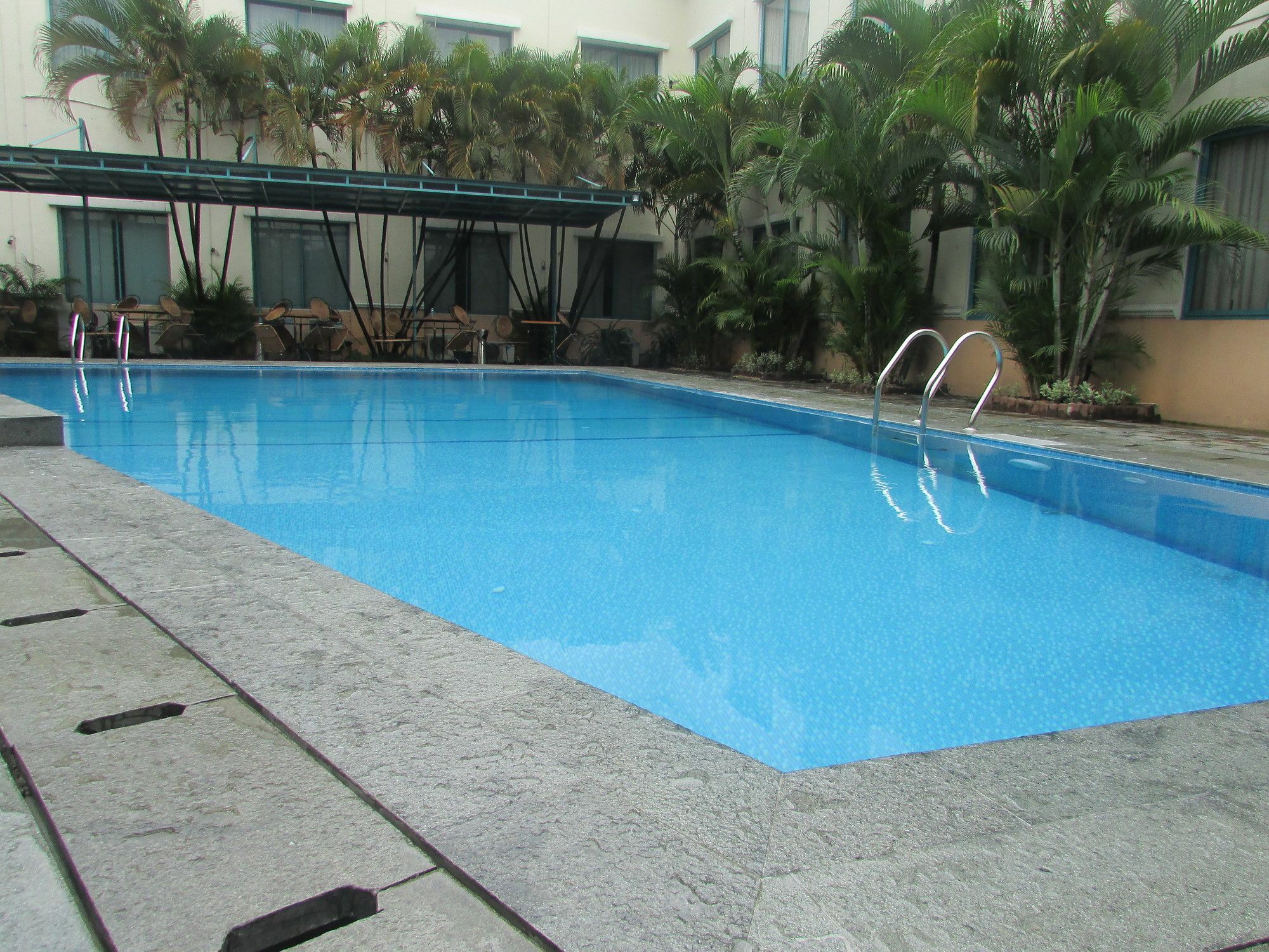 Townhouse Oak Hotel Grand Cikarang Exterior foto